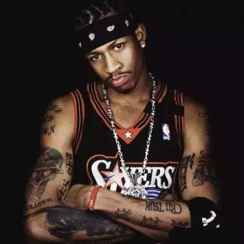 争四格局大乱，曼联3场不败，积分追平切尔西，与欧冠区只差1分（英超争四风云突变：曼联三轮不败追平切尔西，距欧冠区仅差1分）