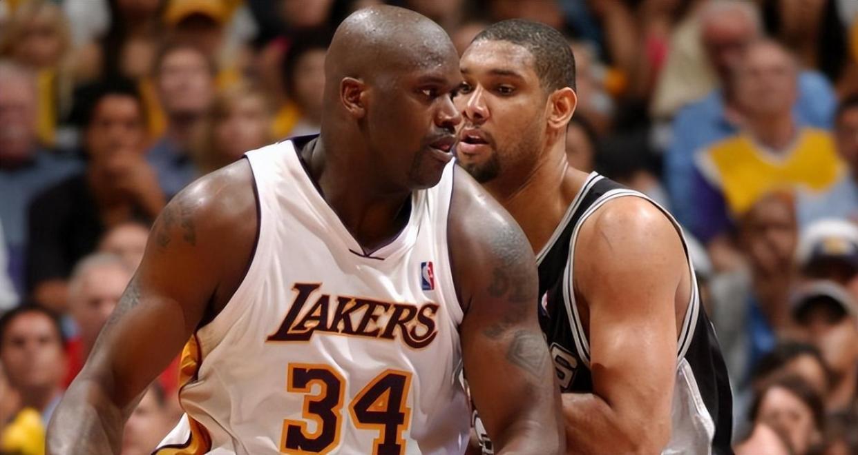 赛点一刻！米兰3：2擒获科内利亚诺，捧起意大利女排超级杯！（决胜时刻！米兰3-2力克科内利亚诺，捧起意大利女排超级杯！）