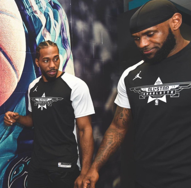 欧文突破防守连续得分（欧文突破防线连连得手）