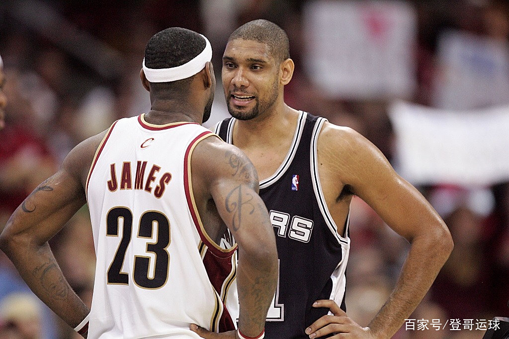 阿德耶米进球后做“安静点”手势，科瓦奇：为他的进球高兴（阿德耶米破门后做“安静”手势，科瓦奇：为这粒进球感到高兴）