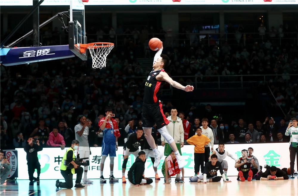 斯普利特：要想在失去篮板的情况下，打出好的进攻非常困难（斯普利特：篮板处于下风时，想打出高效进攻太难）