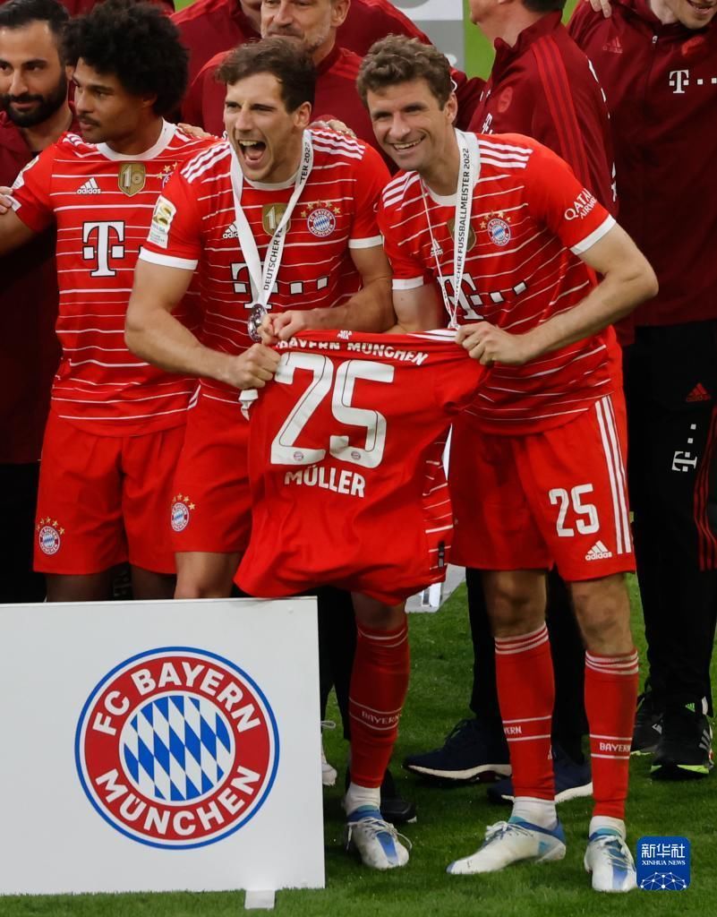 图片报：诺伊尔因伤无缘出战海登海姆，预计能在冬歇期后回归（德媒：诺伊尔因伤缺席对阵海登海姆，预计冬歇期后复出）