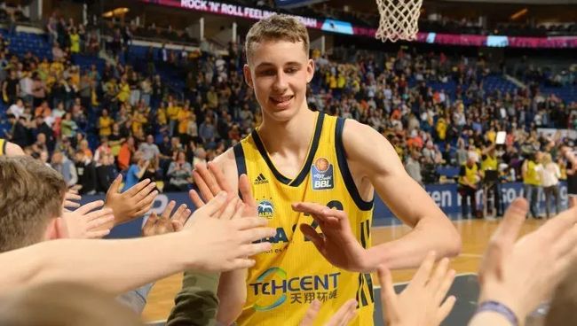 他对于挑战 他对于挑战